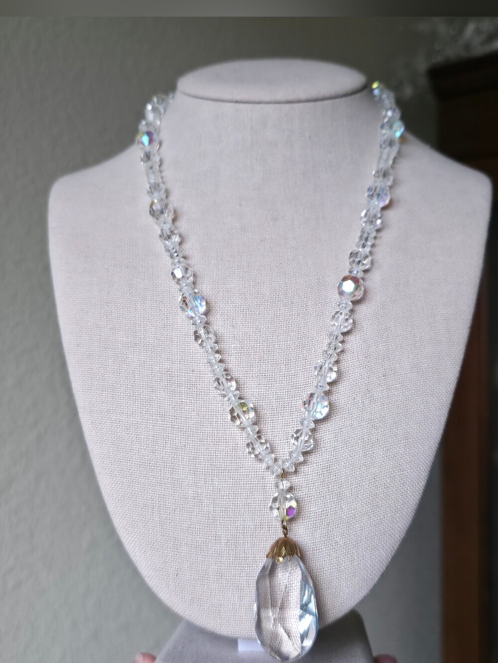 Vintage Aurora Borealis Crystal Necklace Faceted Glass Pendant